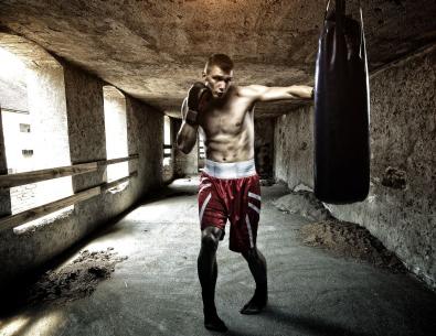 Worek treningowy bokserski – trening